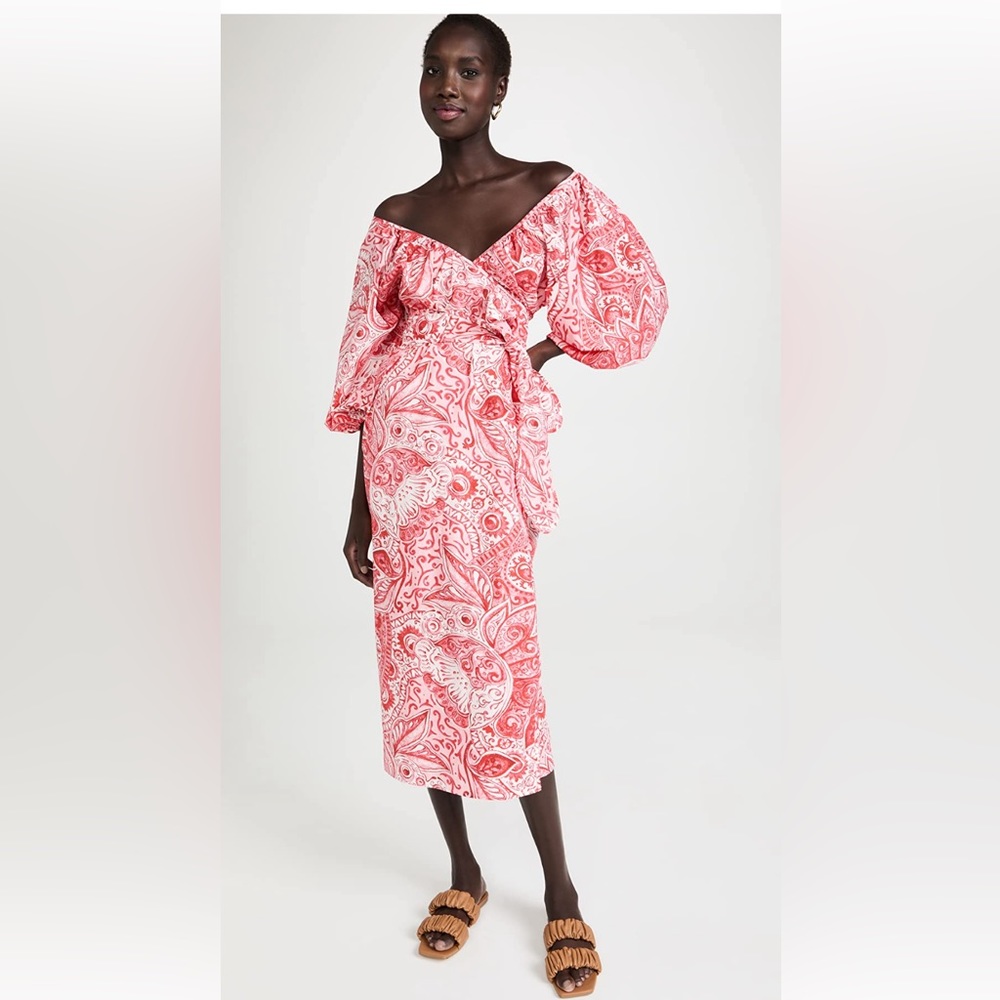 The most beautiful Mara Hoffman dress of all time. Super chic, sexy & flattering